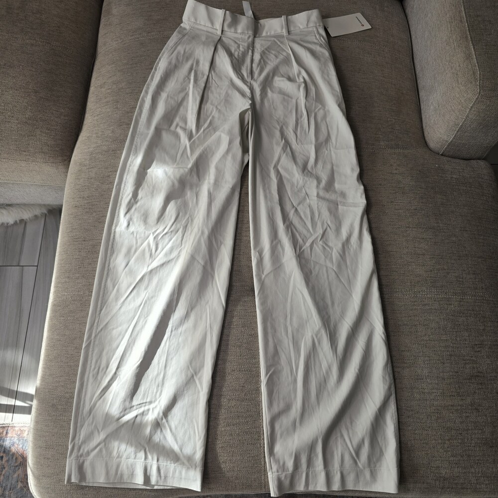 lululemon Pleat Front High Rise Trouser Regular 32 Inch Bone White Size 6 NWT